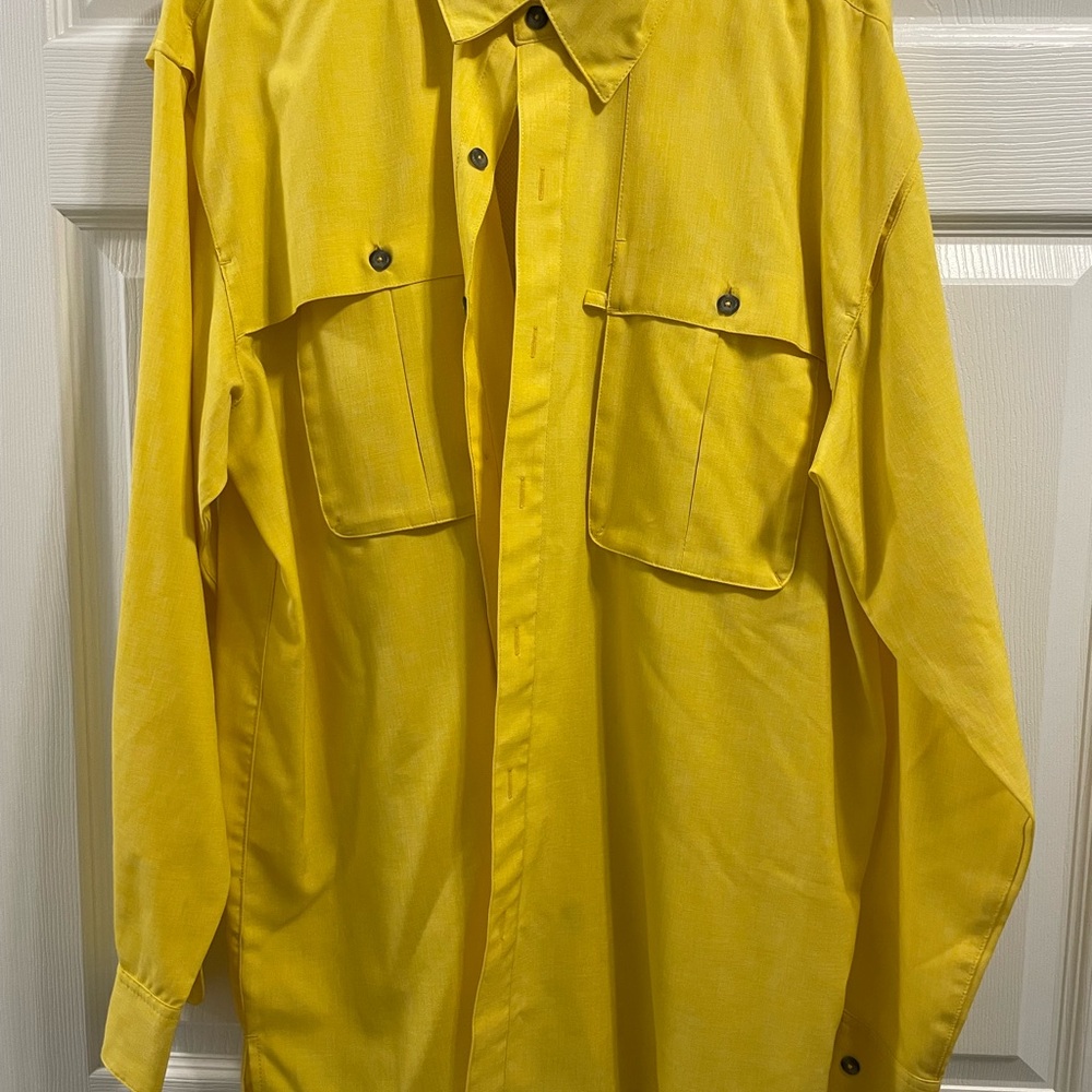 Men’s size Large Magellan Long Sleeve Shirt